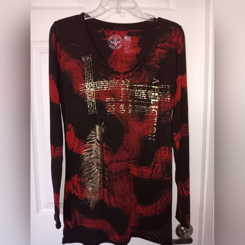 Shirt. Long sleeve. Fitted. Cotton.